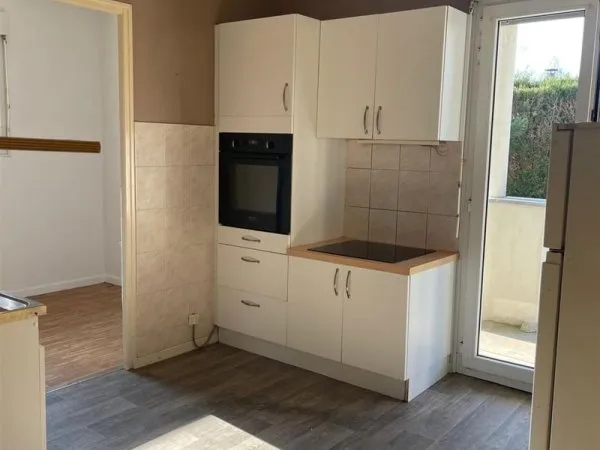 Saint-Dié-Des-Vosges - Appartement lumineux de 80m2 rez-de-jardin avec terrasses et jardin privatifs