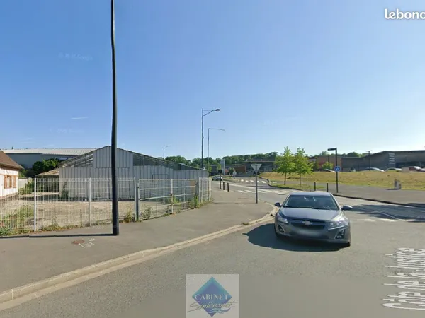 Local 250 m² Abbeville