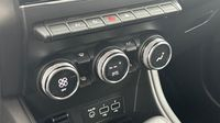 Renault Captur 1.6 E-Tech hybride 145ch Techno Fast Track — photo 15