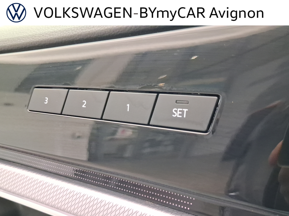 Volkswagen Touareg 3.0 TSI eHybrid 462 ch Tiptronic 8 4Motion — photo 8
