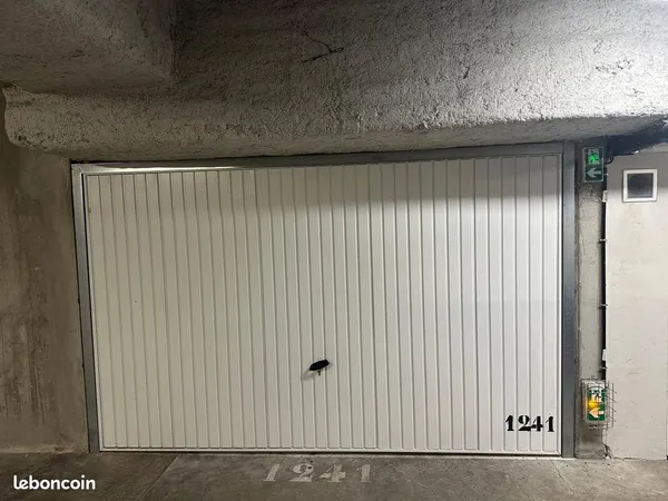 Parking - Box fermé 17 m²