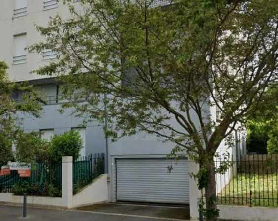 Parking 12 m²