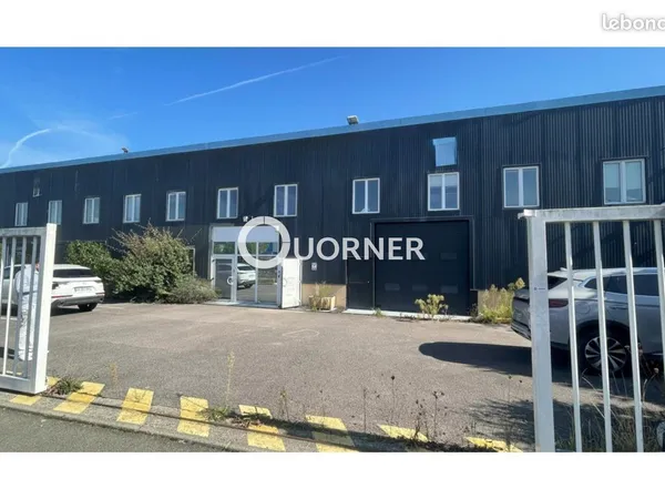Local 1340 m² Saint-Marcel