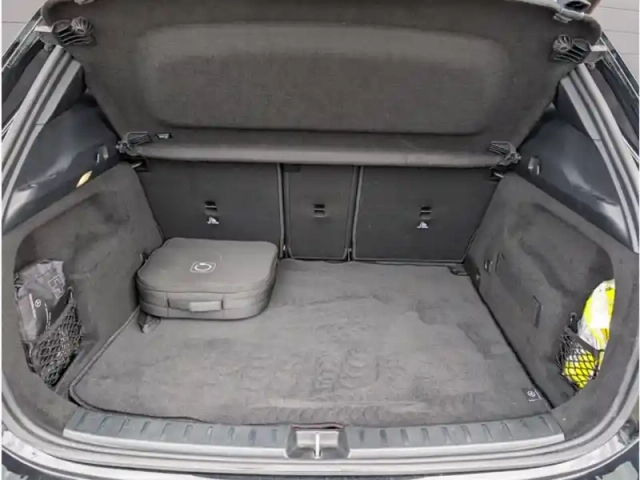 Mercedes Gla 250 e hybrid eq — photo 10