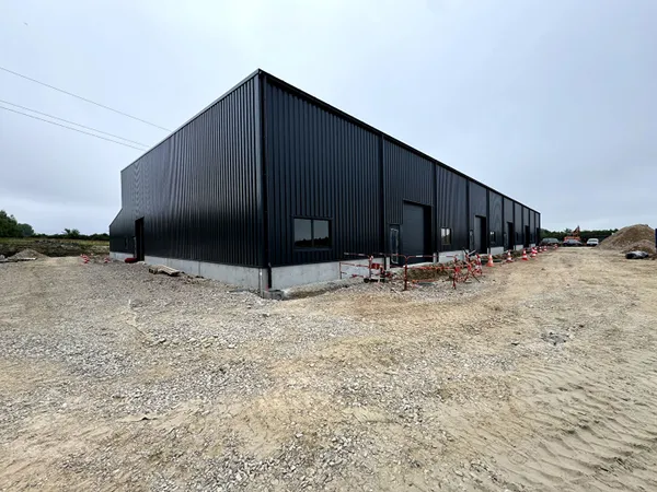 Entrepôt/local industriel 150 m²