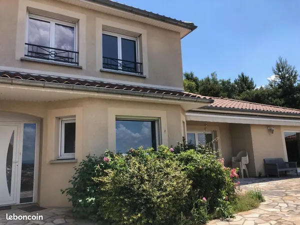 Maison 8 pièces 153 m²