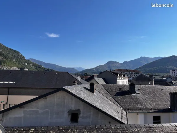 Rare duplex 100 m2 terrasse sud vue Pyrénées