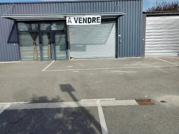 Local 100m2et plus