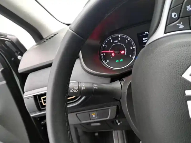 Dacia Jogger tce 110 7 places gsr2 — photo 32