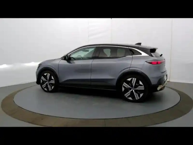 Renault Megane e-tech electric 220ch iconic autonomie confort -25 — photo 9
