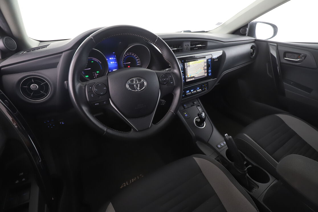 Toyota Auris 1.8 Hybride Design — photo 10