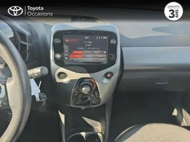 Toyota Aygo 1.0 vvt-i 72ch x-play x-app 5p mc18 — photo 6