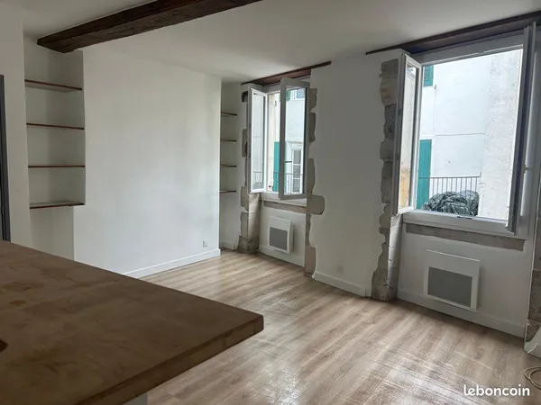 À vendre CHARMANT STUDIO RÉNOVÉ 26m2 - PETIT BAYONNE