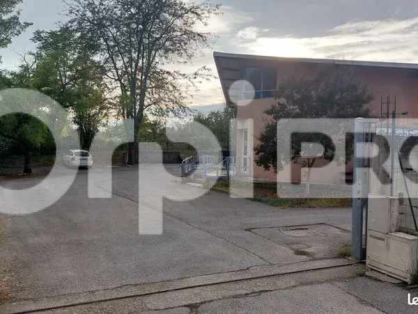 Bureau 480 m²