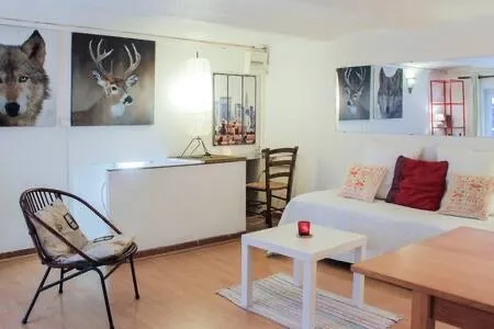 Loue studio meublé 22m² Marseille 13006 - Castellane/Préfecture avec place de garage deux-roues