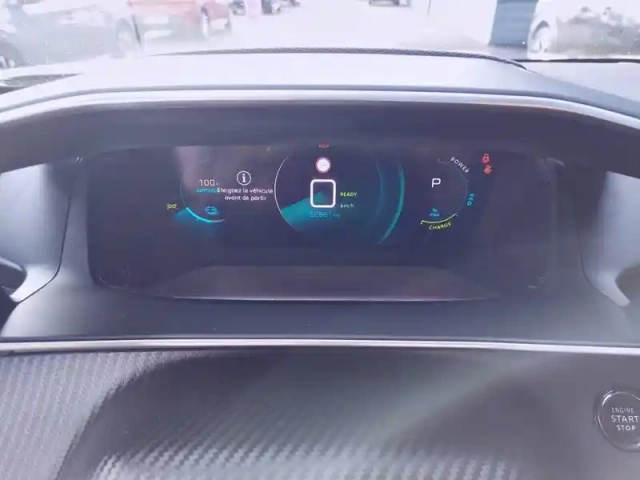 Peugeot 2008 electrique 136 ch — photo 30