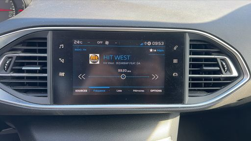 Peugeot 308 1.2 PureTech 110 - Style – 2019 – 112535 km – Essence – Boîte Manuelle — photo 8