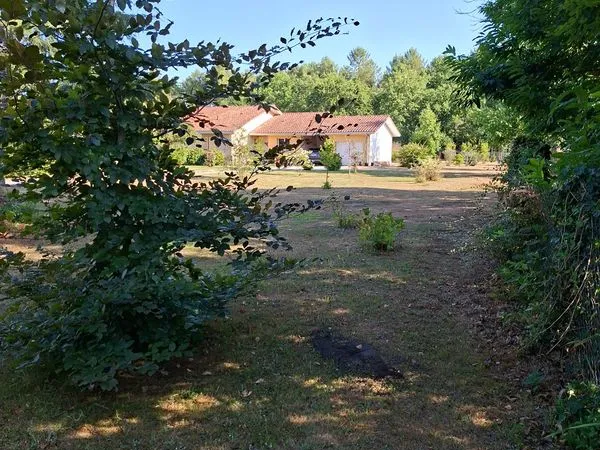 Vente terrain constructible non viabilisé