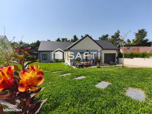 Villa 7 pièces 151 m²