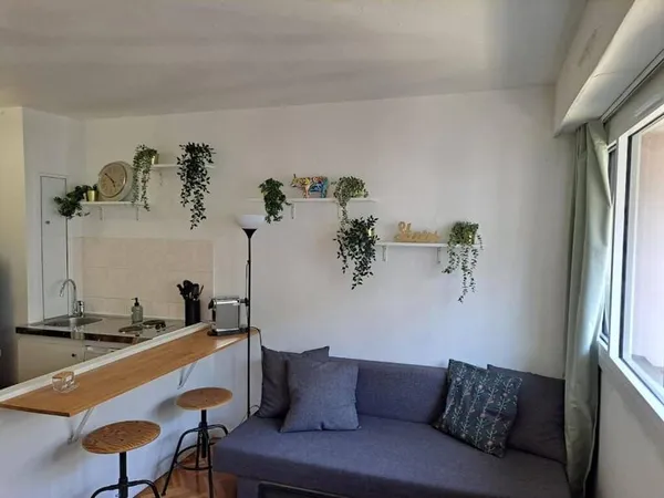 Studio 1 pièce 29 m²