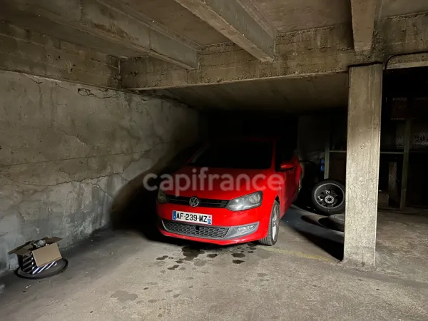 Parking/Garage/Box 13 m²