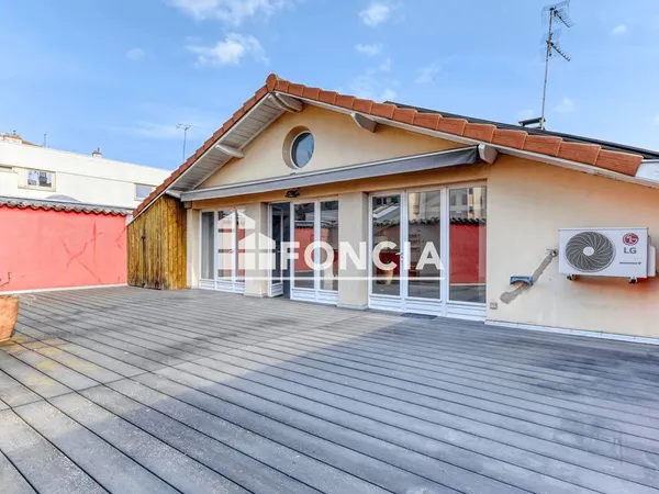 OULLINS CENTRE - Grand loft avec terrasse plein sud de 78 m²