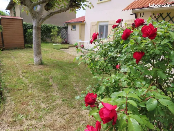 Appartement 85 m²/ Rez de jardin/ garage