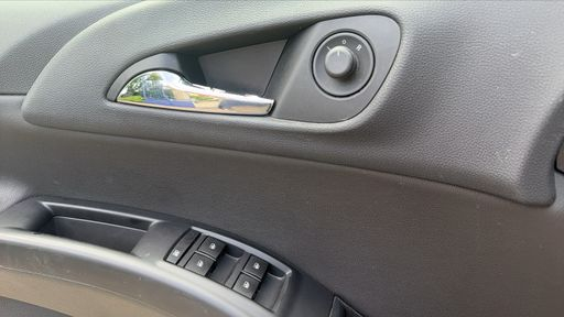 Opel Meriva 1.4 Twinport 120 - Cosmo – 2016 – 110148 km – Essence – Boîte Manuelle — photo 2