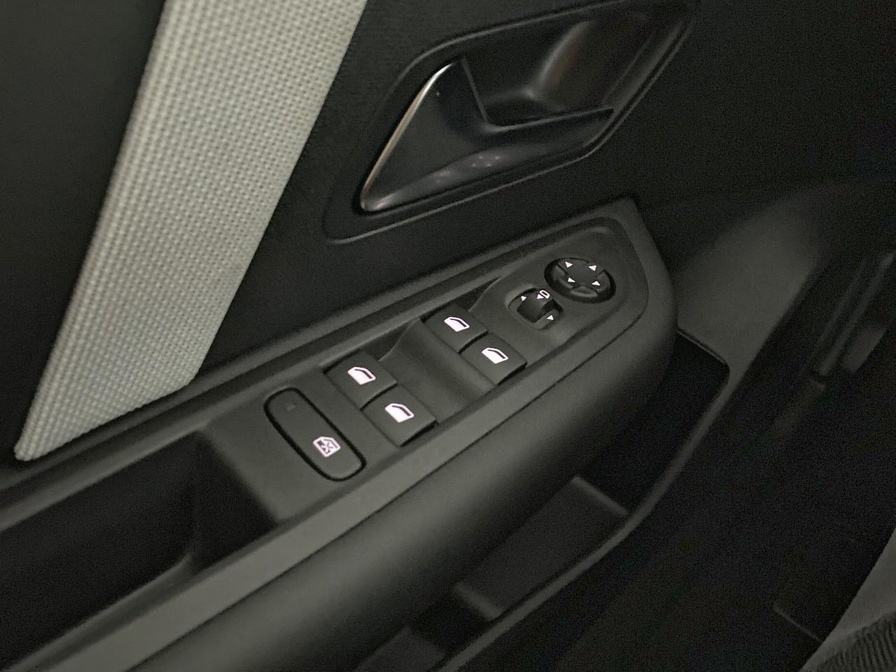 Citroën C4 X hybride 145 ch e-dcs6 max — photo 20