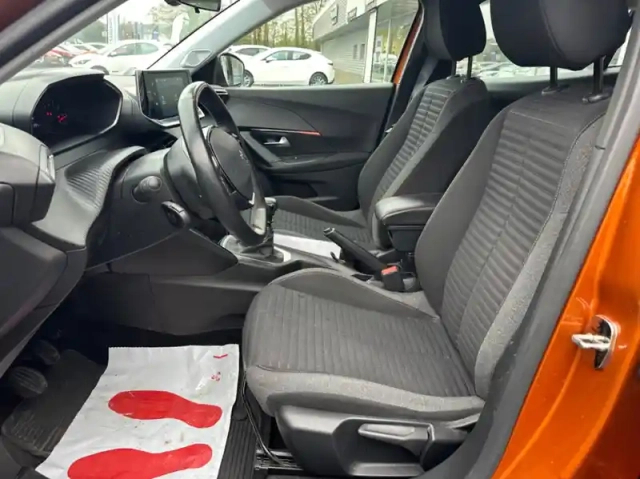 Peugeot 2008 1.2 puretech 100ch s&amp;s active — photo 10