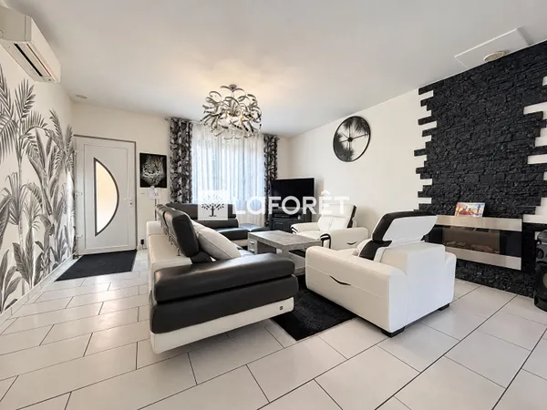 Maison de ville 145 m² - 3 chambres - Grand garage - Petit courgain