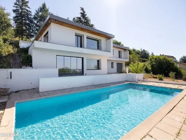 Villa 8 Pièces 260M2