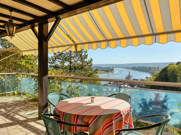 Maison de famille avec vue exceptionnelle sur les méandres de la Seine