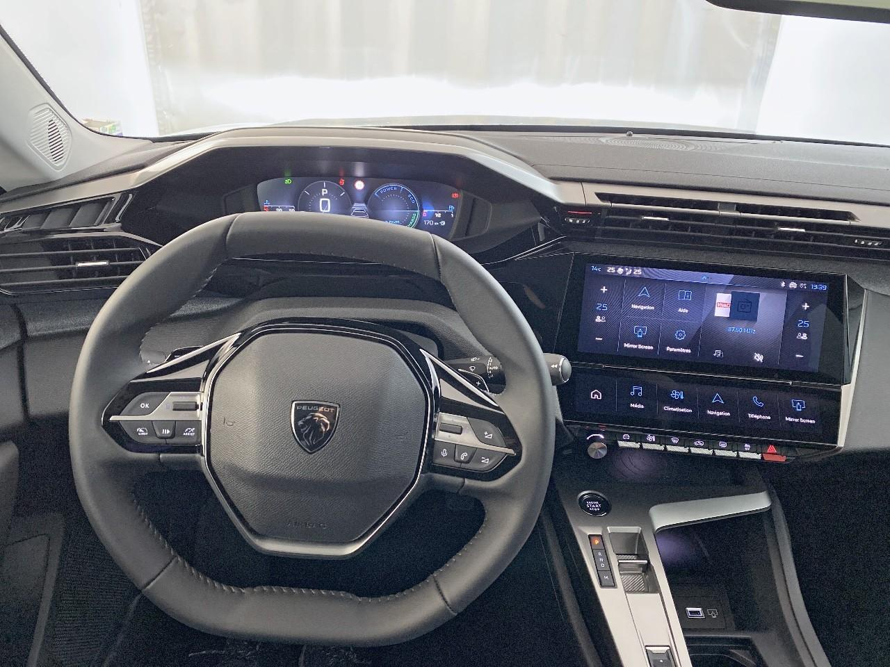 Peugeot 308 sw hybrid 145 e-dcs6 allure — photo 15