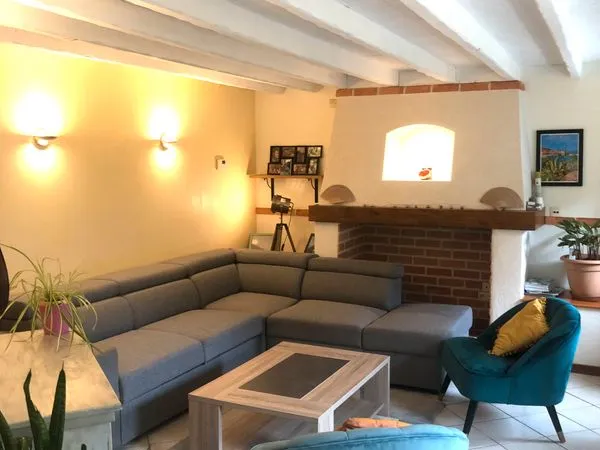 Maison cosy avec terrasse et grand garage