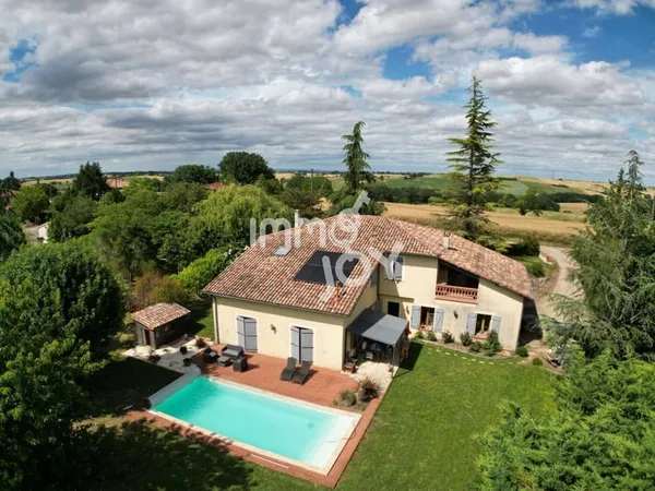 Maison 5 pièces 169 m²
