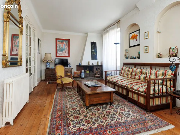 Appartement 6 pièces 163 m²