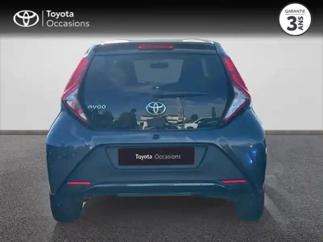 Toyota Aygo 1.0 vvt-i 72ch x-play 5p pack style pack app — photo 4