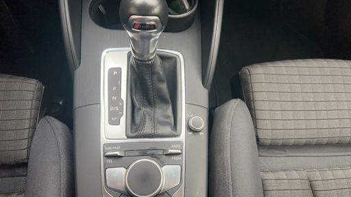 Audi A3 Limousine 40 TFSI 190 Quattro S-Tronic 7 - S Line – 2019 – 111247 km – Essence – Boîte Automatique — photo 10