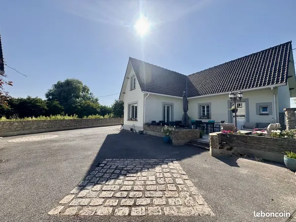 Propriété 5 pièces 140 m²