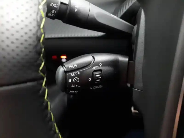 Peugeot 208 electrique 50 kwh 136ch — photo 16