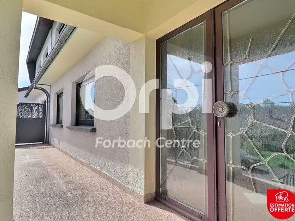 Maison 8 pièces 194 m²