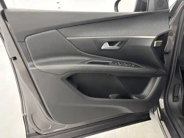 Peugeot 3008 bluehdi 130ch s&amp;s eat8 — photo 20