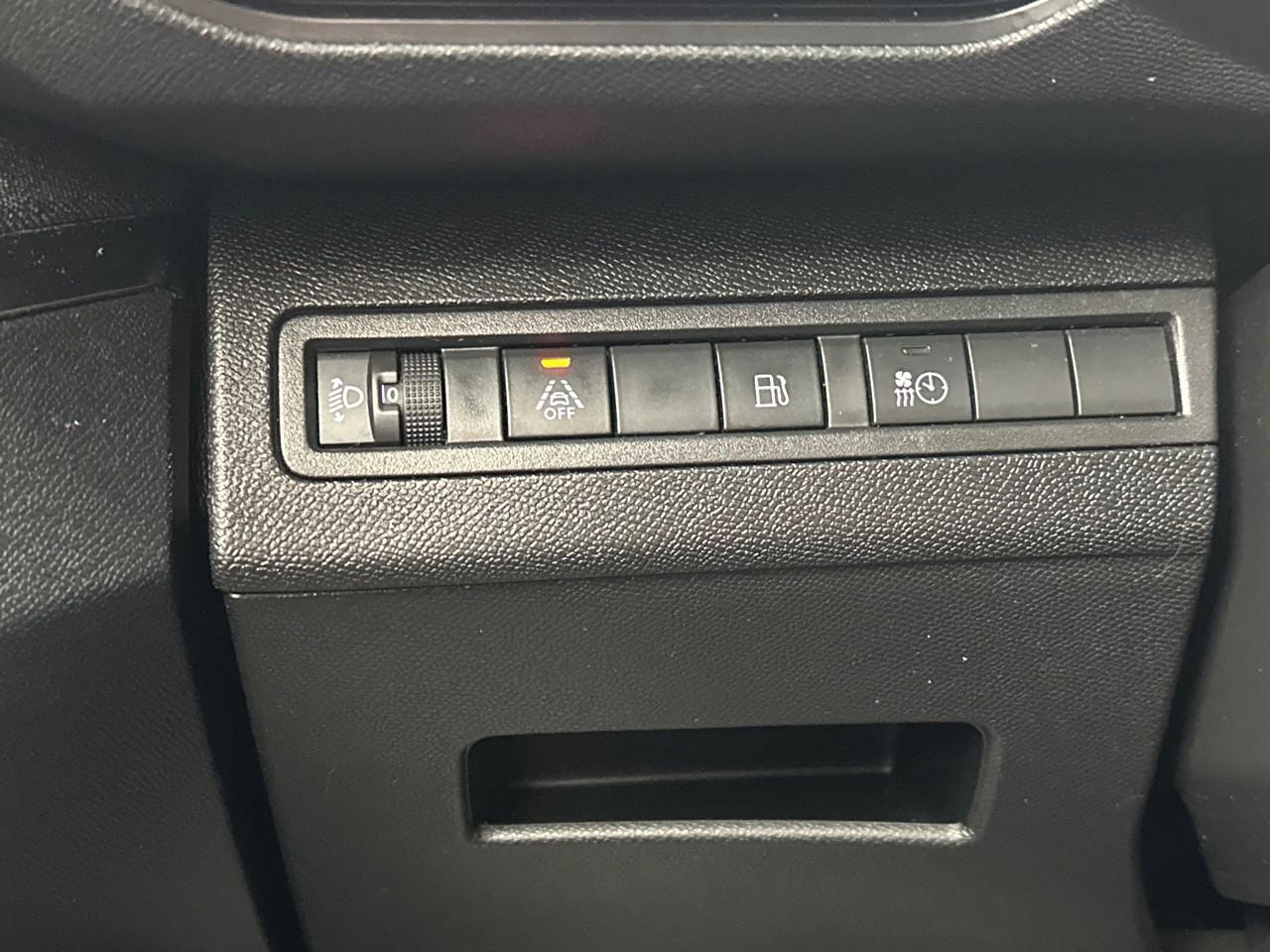 Peugeot 3008 hybrid 225 e-eat8 allure pack — photo 16