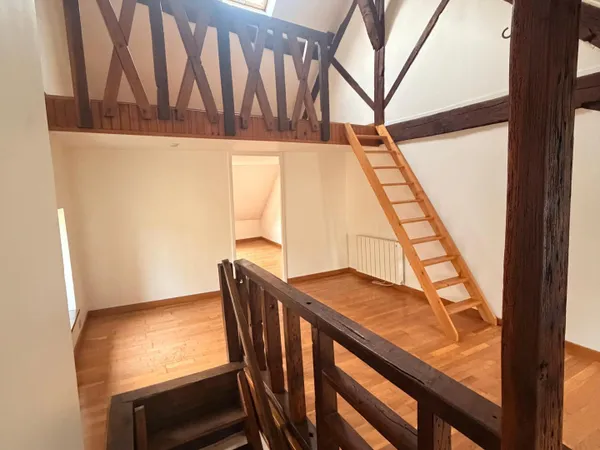 L'allure d'un triplex, l'âme d'un foyer