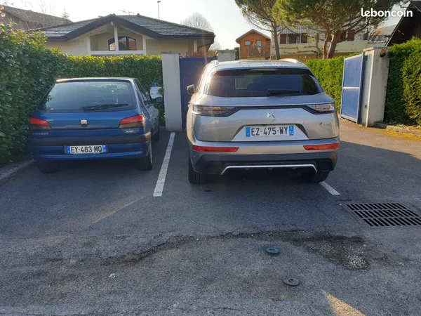 Gaillard prox douane Moellesullaz : PLACE DE PARKING EXTÉRIEURE DEVANT NOTRE MAISON ACCESSIBLE 24/24