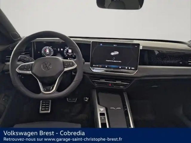 Volkswagen Passat sw 1.5 ehybrid 272ch r-line dsg6 — photo 6