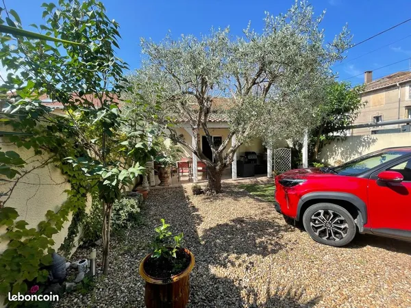 Maison F4 avec garage et jardin