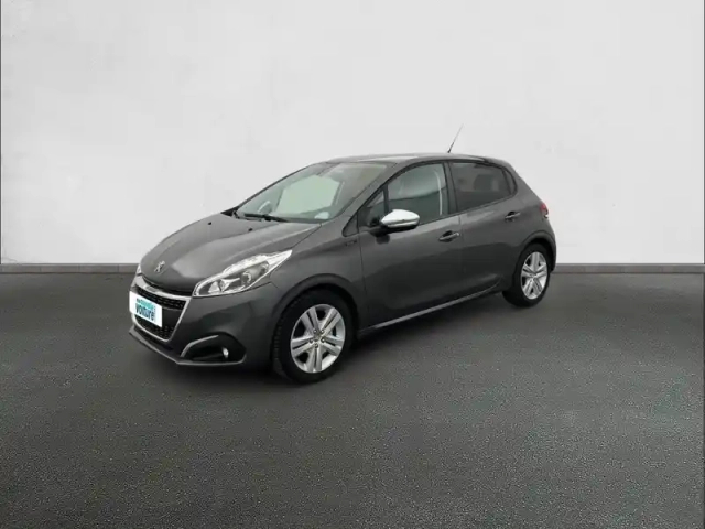 Peugeot 208 puretech 82ch s&amp;s bvm5 — photo 1