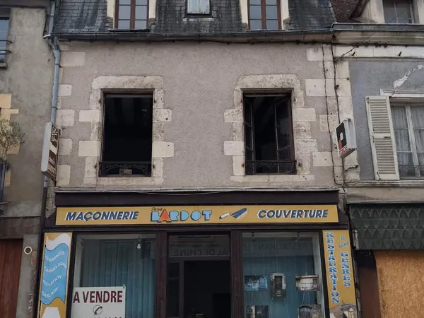 Immeuble 7 pièces 99 m²